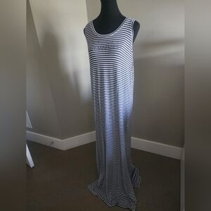 La Vie en Rose BODY MIND SOUL Sleeveless Maxi Dress